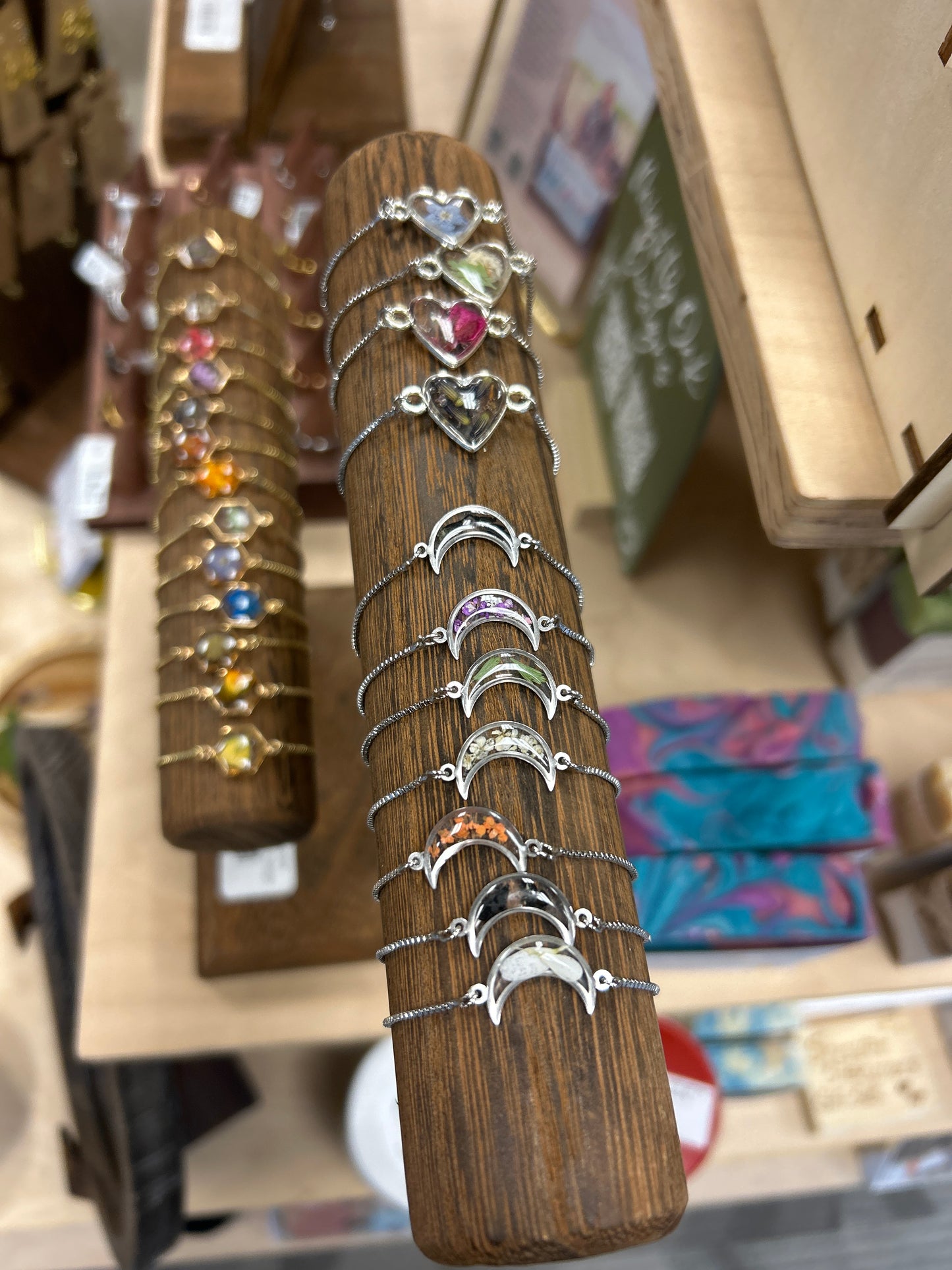 Adjustable bracelet