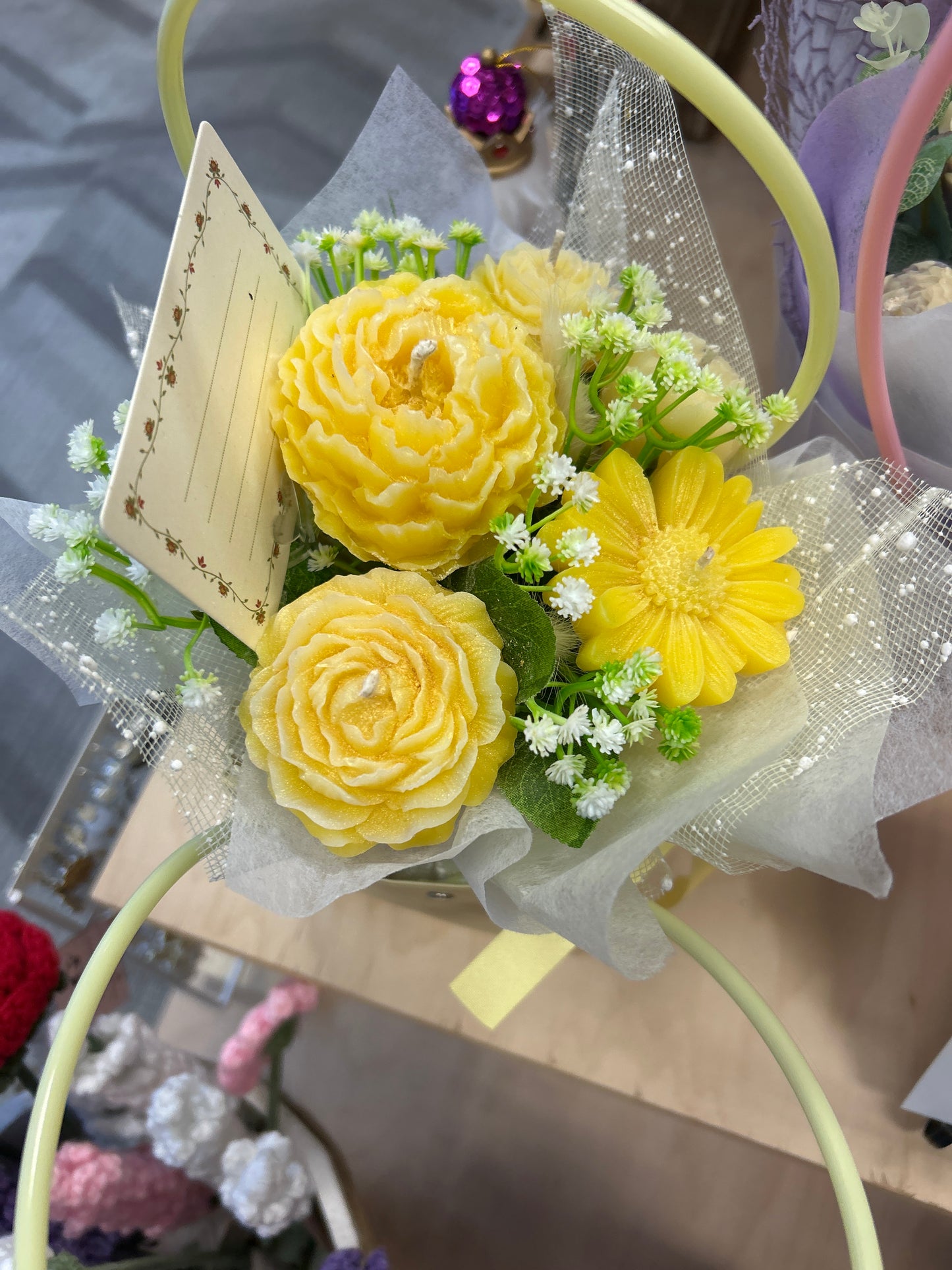 Medium flower bouquet candles