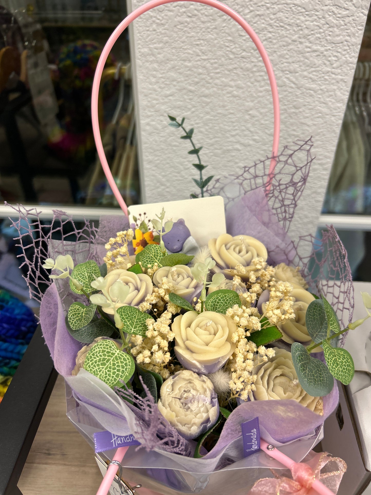 Large flower bouquet candle